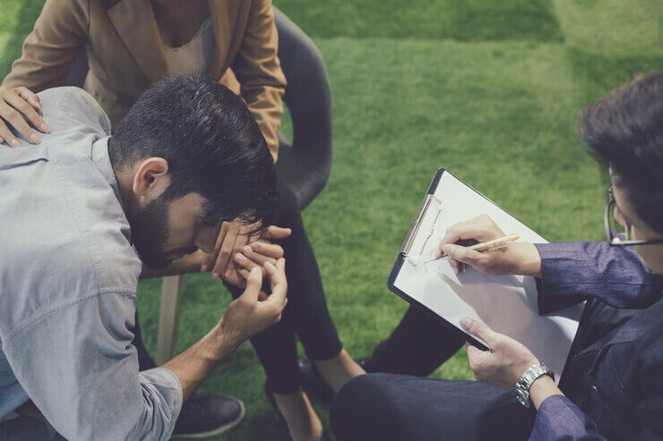 Como inspirar jovens evangélicos através de retiros espirituais | MS Retiros